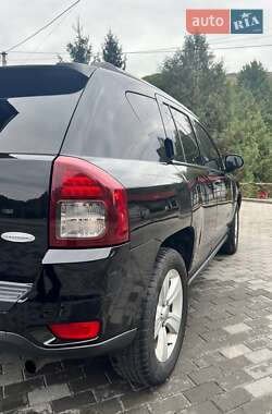 Внедорожник / Кроссовер Jeep Compass 2016 в Киеве