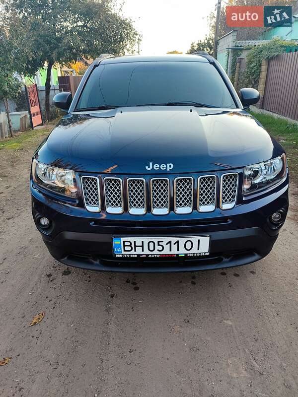 Внедорожник / Кроссовер Jeep Compass 2016 в 