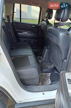 Внедорожник / Кроссовер Jeep Compass 2014 в Каменском