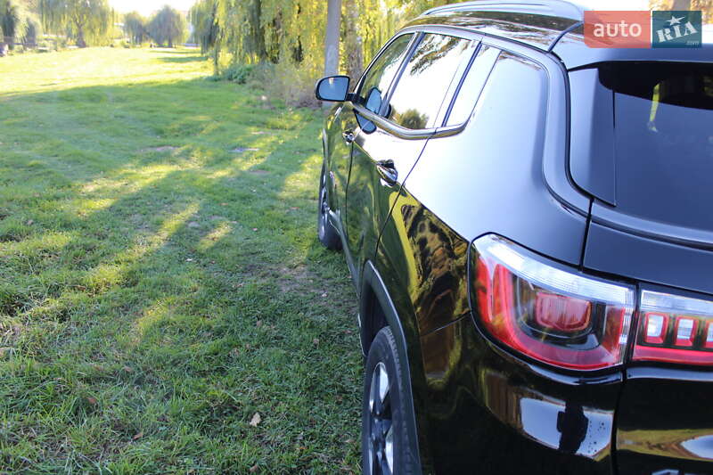 Позашляховик / Кросовер Jeep Compass 2018 в Підгайцях