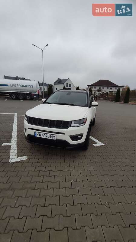Внедорожник / Кроссовер Jeep Compass 2019 в Киеве фото 13 Внедорожник / Кроссовер Jeep Compass 2019 в Киеве