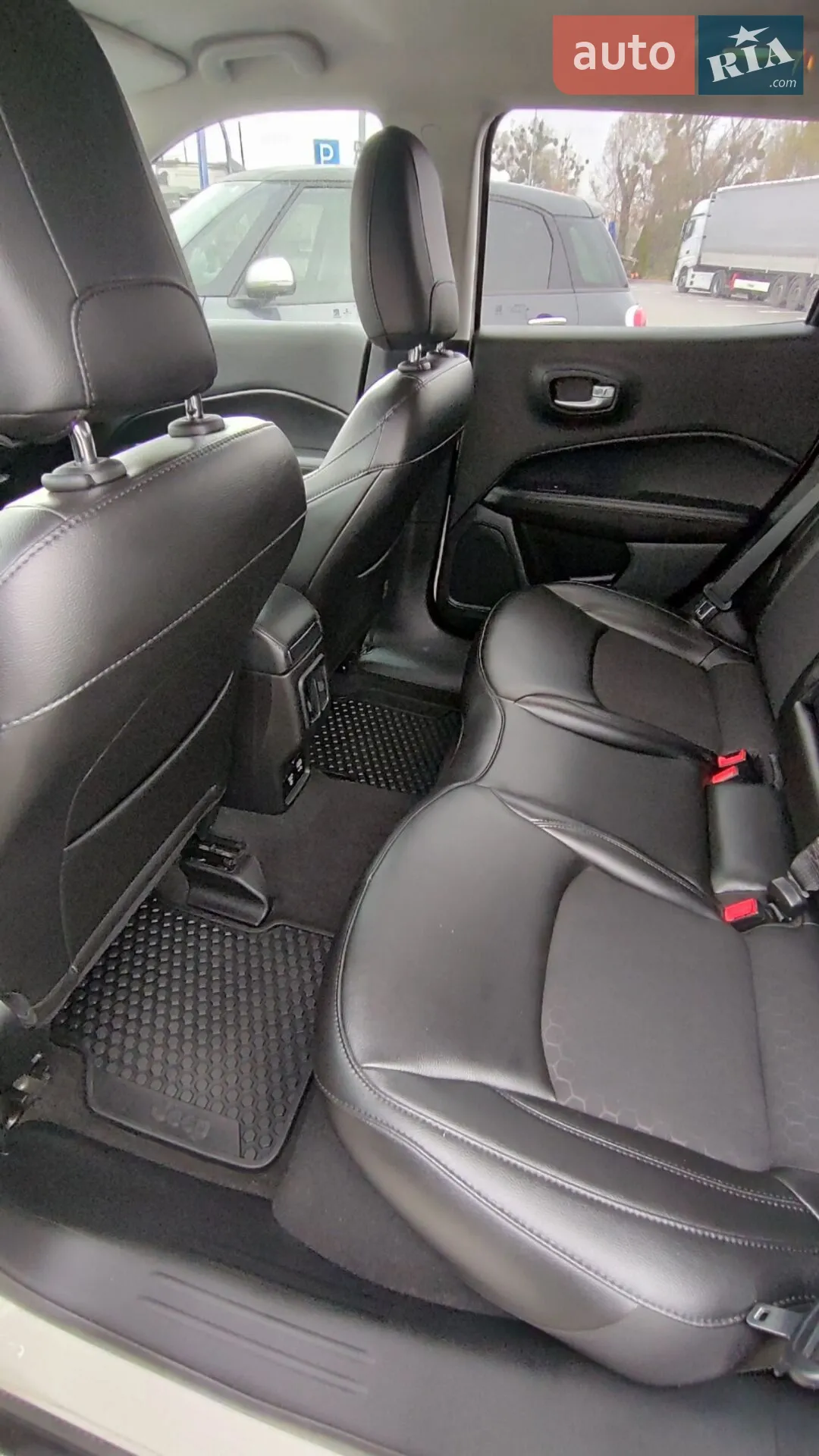 2019 Jeep Compass - мініатюра 24