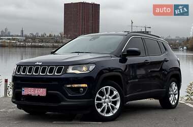 Внедорожник / Кроссовер Jeep Compass 2017 в Киеве