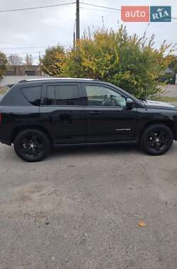 Внедорожник / Кроссовер Jeep Compass 2015 в Черкассах