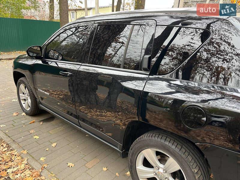 Внедорожник / Кроссовер Jeep Compass 2013 в Буче