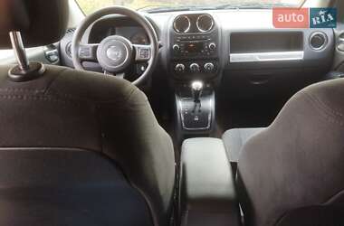 Внедорожник / Кроссовер Jeep Compass 2015 в 