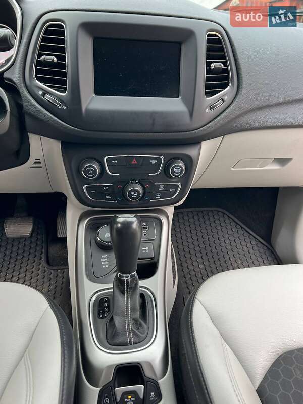 Внедорожник / Кроссовер Jeep Compass 2018 в Харькове