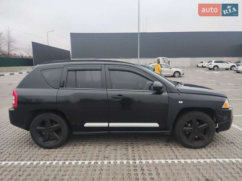 Позашляховик / Кросовер Jeep Compass 2008 в Києві