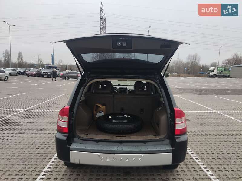 Позашляховик / Кросовер Jeep Compass 2008 в Києві