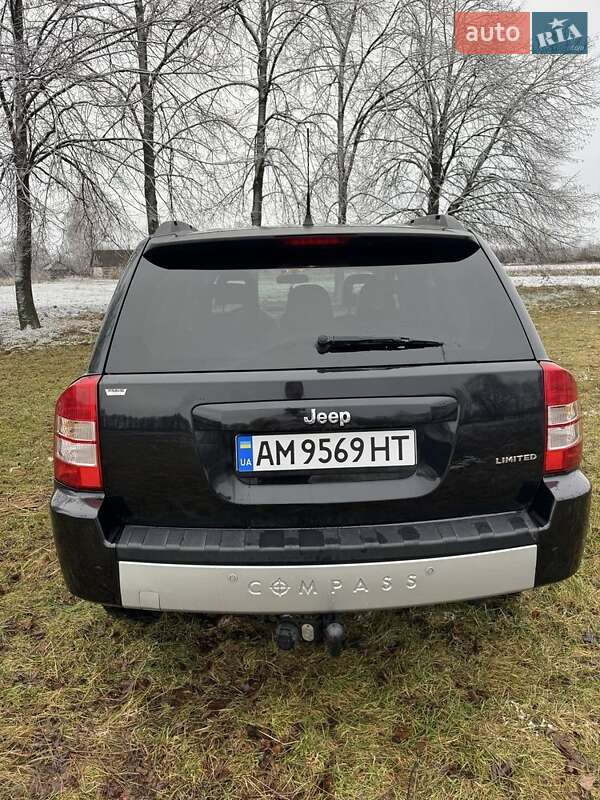 Внедорожник / Кроссовер Jeep Compass 2009 в Житомире