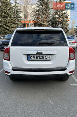 Внедорожник / Кроссовер Jeep Compass 2014 в Киеве