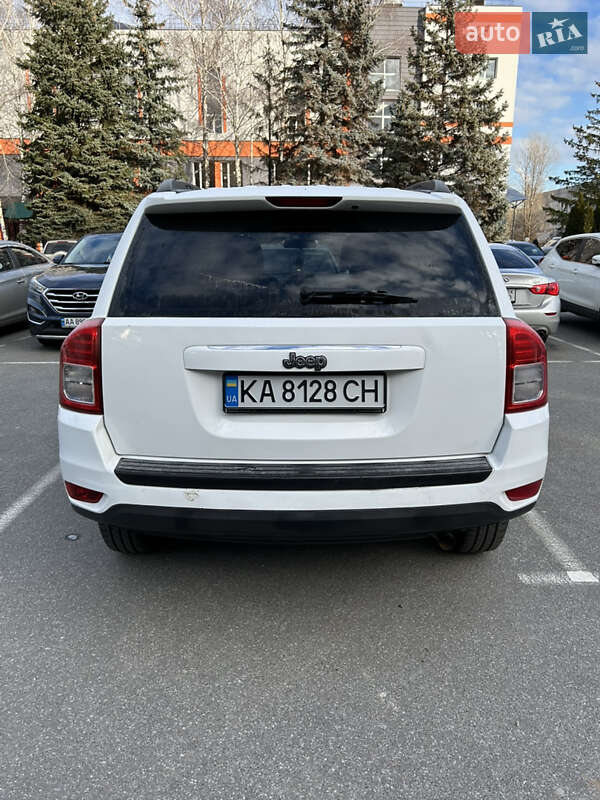 Внедорожник / Кроссовер Jeep Compass 2014 в Киеве