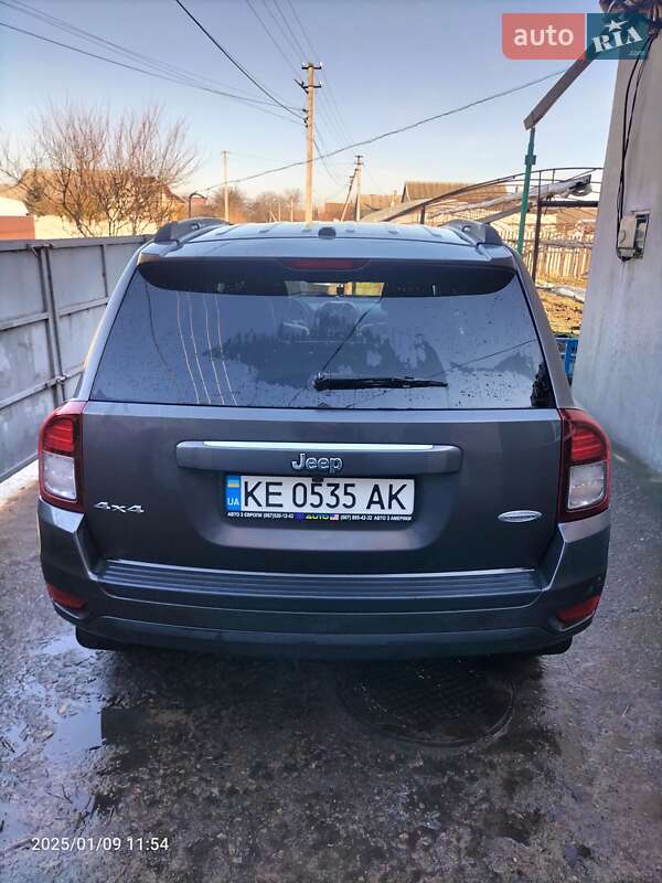 Внедорожник / Кроссовер Jeep Compass 2016 в Каменском