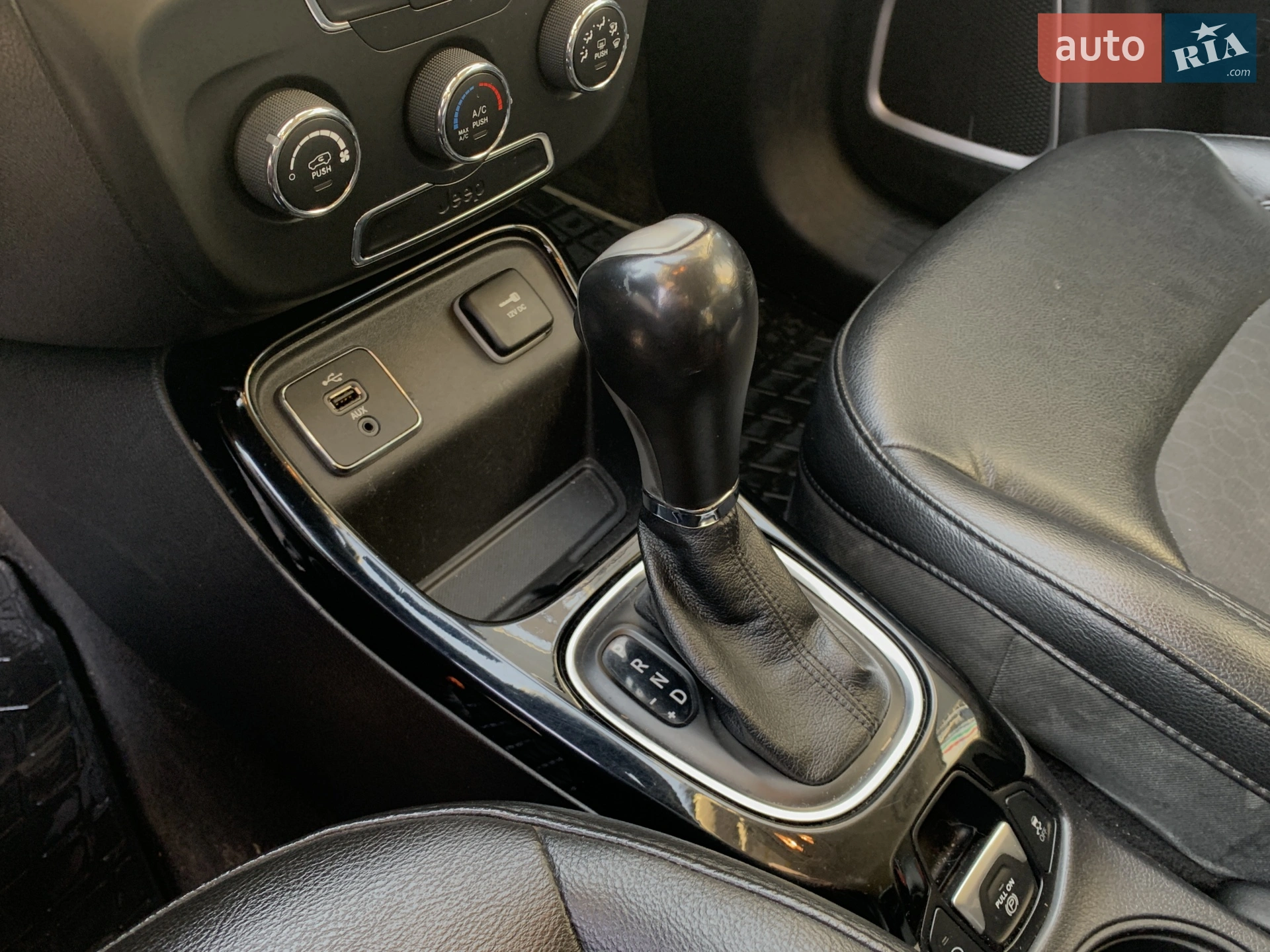 2018 Jeep Compass - мініатюра 13