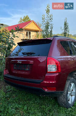 Позашляховик / Кросовер Jeep Compass 2012 в 