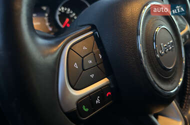 Внедорожник / Кроссовер Jeep Compass 2020 в 