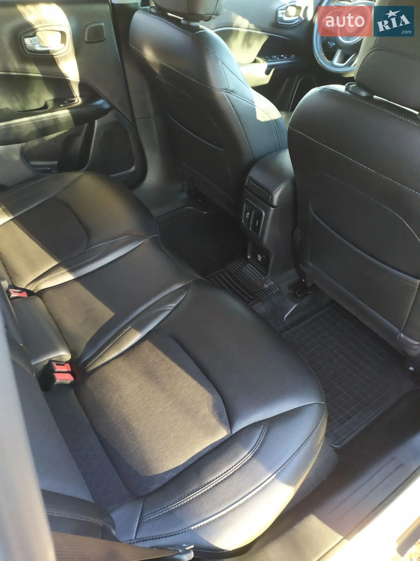 2018 Jeep Compass - мініатюра 9
