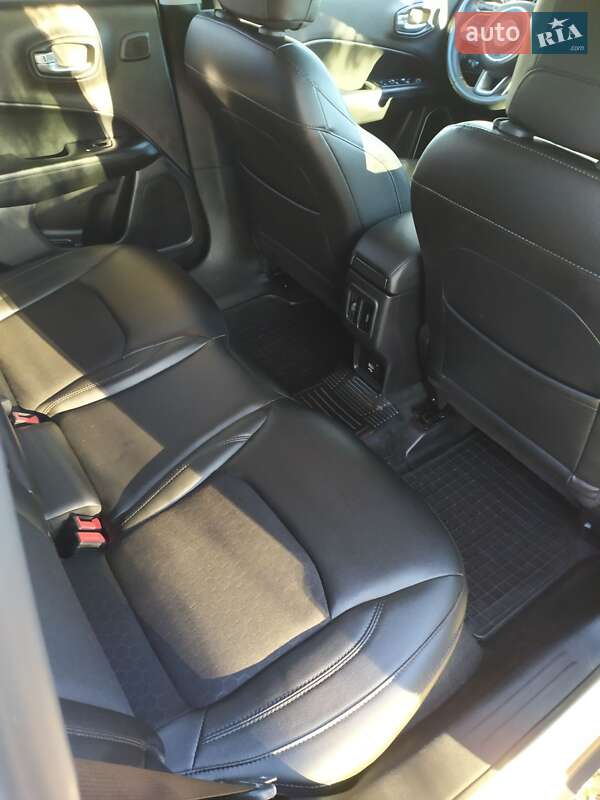 Внедорожник / Кроссовер Jeep Compass 2018 в Чернигове