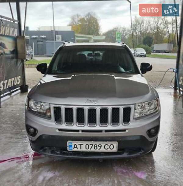 Позашляховик / Кросовер Jeep Compass 2015 в Долині