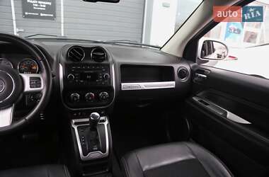 Внедорожник / Кроссовер Jeep Compass 2014 в 
