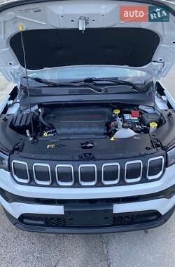 Внедорожник / Кроссовер Jeep Compass 2022 в 
