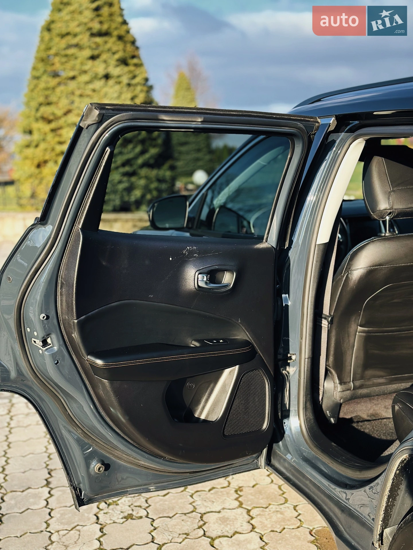 2017 Jeep Compass - мініатюра 18