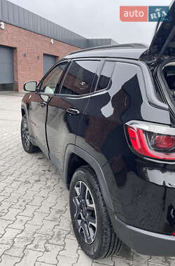 Внедорожник / Кроссовер Jeep Compass 2018 в 