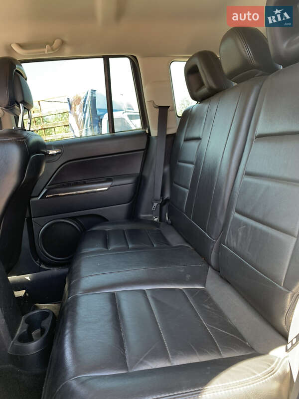 Внедорожник / Кроссовер Jeep Compass 2011 в Ровно