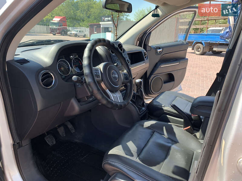 Внедорожник / Кроссовер Jeep Compass 2011 в Ровно