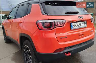 Внедорожник / Кроссовер Jeep Compass 2019 в 