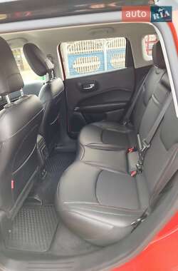 Внедорожник / Кроссовер Jeep Compass 2019 в 