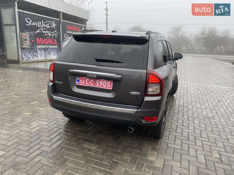 Внедорожник / Кроссовер Jeep Compass 2016 в Киеве