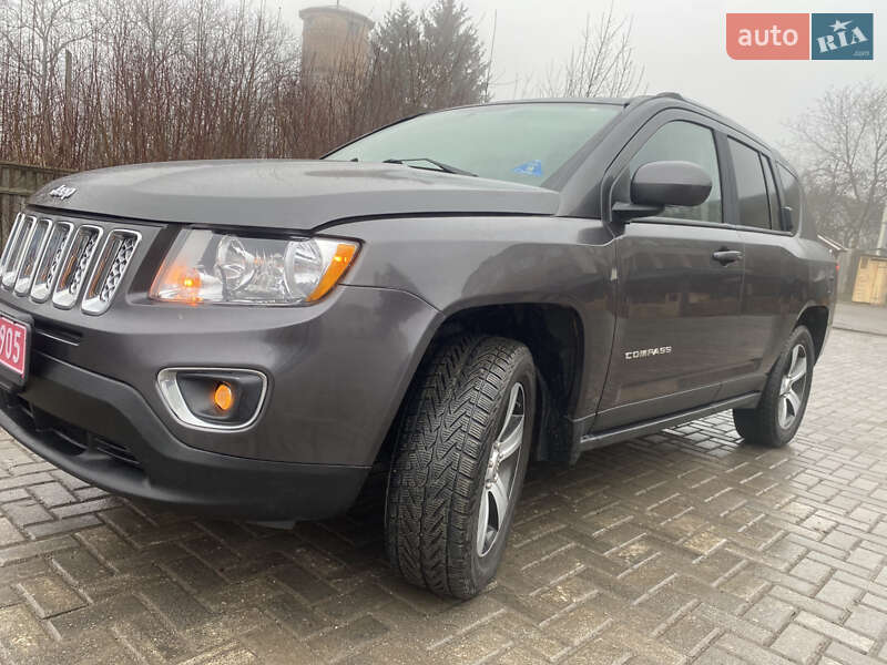 Внедорожник / Кроссовер Jeep Compass 2016 в Киеве