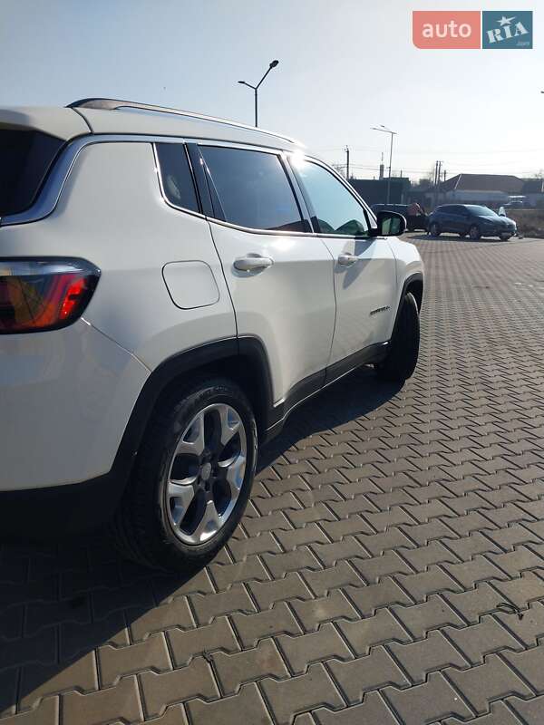 Внедорожник / Кроссовер Jeep Compass 2018 в Киеве фото 8 Внедорожник / Кроссовер Jeep Compass 2018 в Киеве