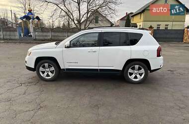 Внедорожник / Кроссовер Jeep Compass 2015 в Остроге