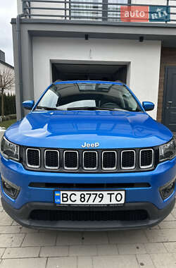 Внедорожник / Кроссовер Jeep Compass 2017 в 