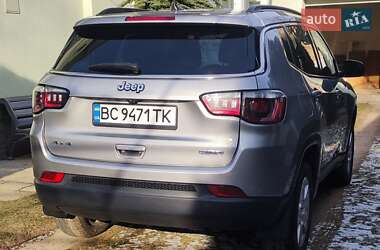 Позашляховик / Кросовер Jeep Compass 2022 в 
