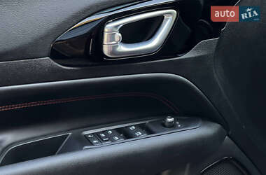 Внедорожник / Кроссовер Jeep Compass 2022 в 