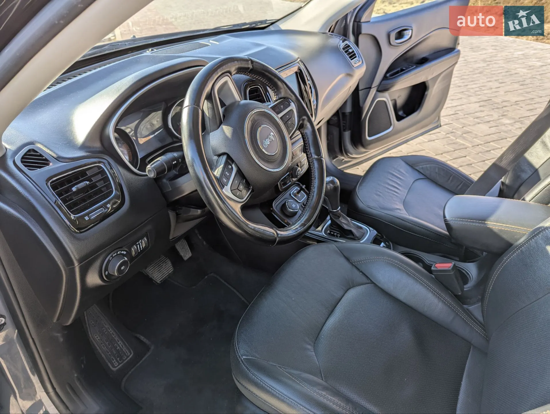 2021 Jeep Compass - мініатюра 28