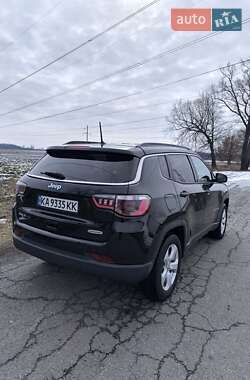 Внедорожник / Кроссовер Jeep Compass 2017 в 
