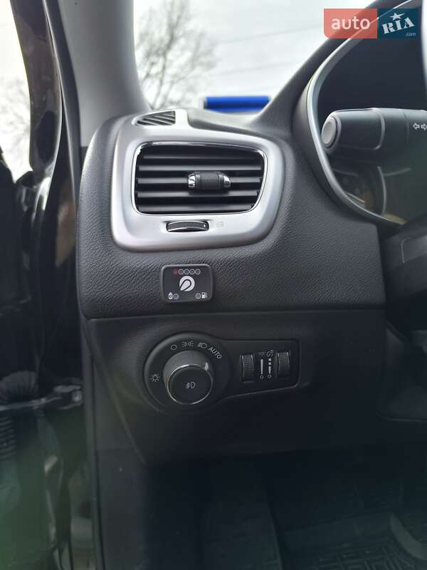 Внедорожник / Кроссовер Jeep Compass 2017 в Киеве фото 25 Внедорожник / Кроссовер Jeep Compass 2017 в Киеве