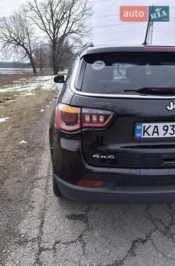 Внедорожник / Кроссовер Jeep Compass 2017 в 
