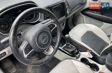 Внедорожник / Кроссовер Jeep Compass 2018 в 