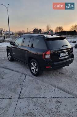 Внедорожник / Кроссовер Jeep Compass 2016 в 