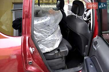 Внедорожник / Кроссовер Jeep Compass 2013 в 