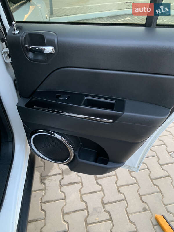 Позашляховик / Кросовер Jeep Compass 2012 в Чернівцях
