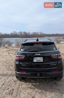 Внедорожник / Кроссовер Jeep Compass 2018 в 