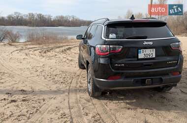 Внедорожник / Кроссовер Jeep Compass 2018 в 