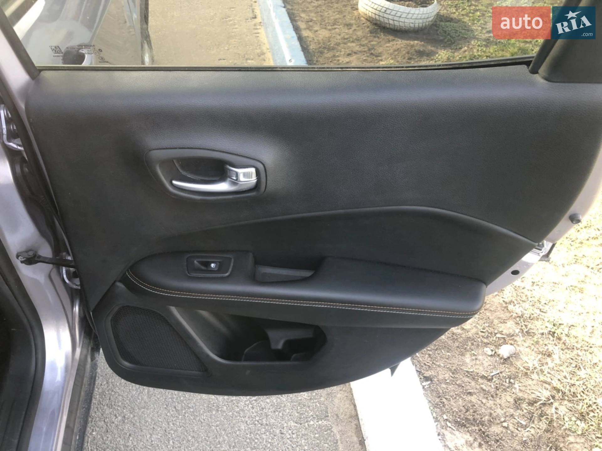 2018 Jeep Compass - мініатюра 12