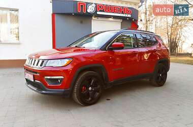 Позашляховик / Кросовер Jeep Compass 2018 в 